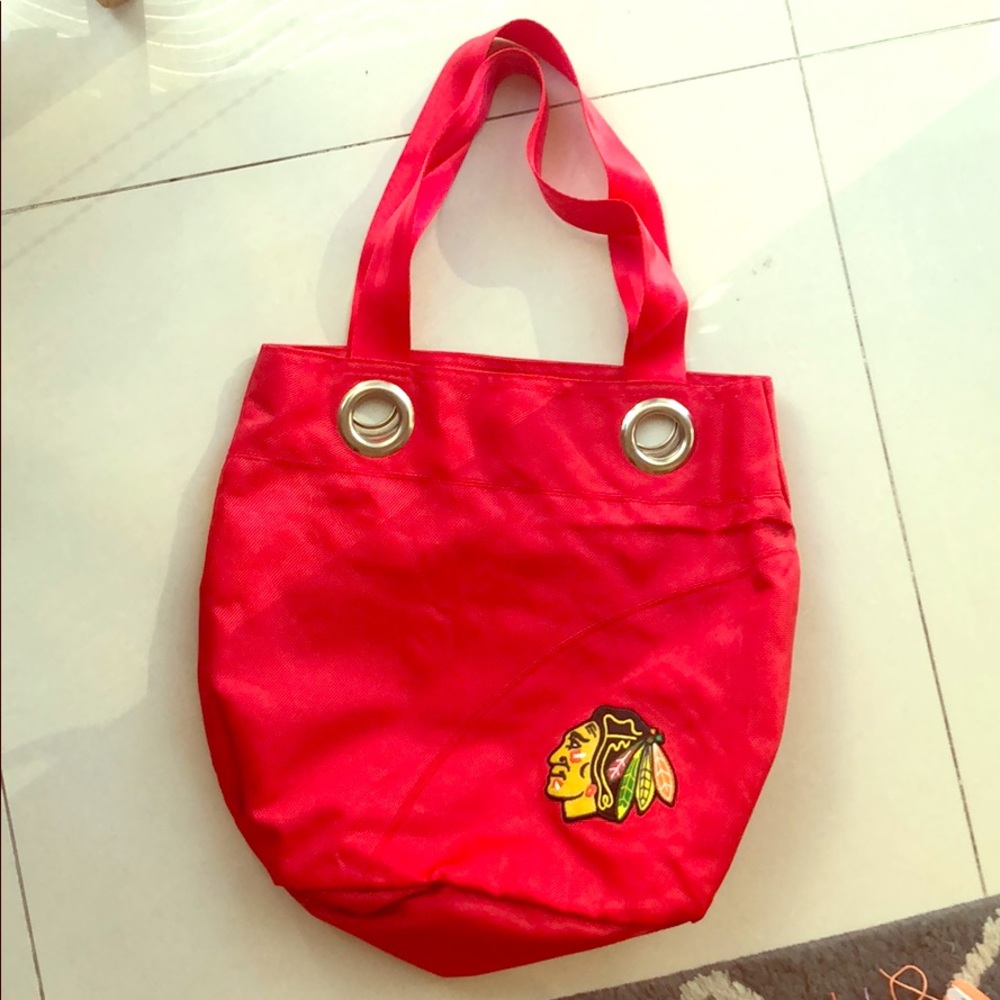 Chicago Blackhawks red tote with sewn emblem.